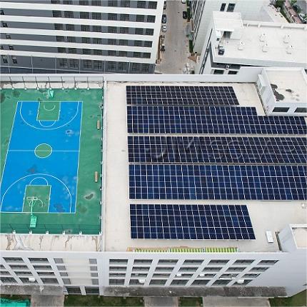 Projekt im Fokus | 390 kWp Solaranlage auf einem Flachdach in Xiamen, China
