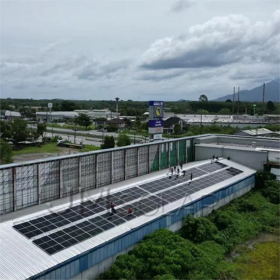 Projekt im Fokus | 2,1-MW-Solaranlage mit Metalldach in Thailand